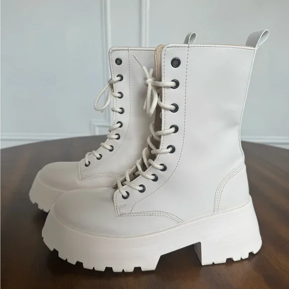 ASOS Collection boots. - Picture 1 of 3